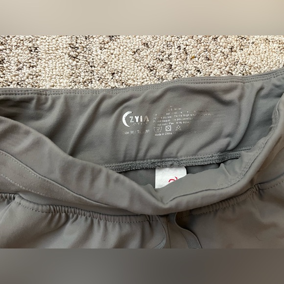 Zyia Active Nylon Joggers - Picture 5 of 10